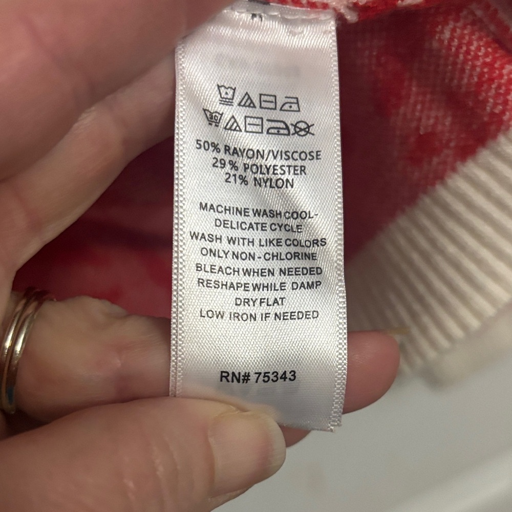 Tahari Cream and Red Floral Crewneck Sweater - Picture 4 of 5